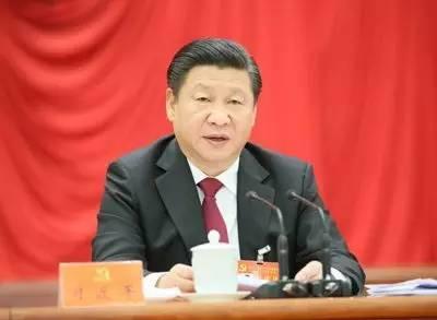 图为：十八届五中全会于2015年10月26日至29日在北京举行，，，，，，习近平作主要讲话。。。。。。四、构建全方位、全领域、全要素的哲学社会科学系统